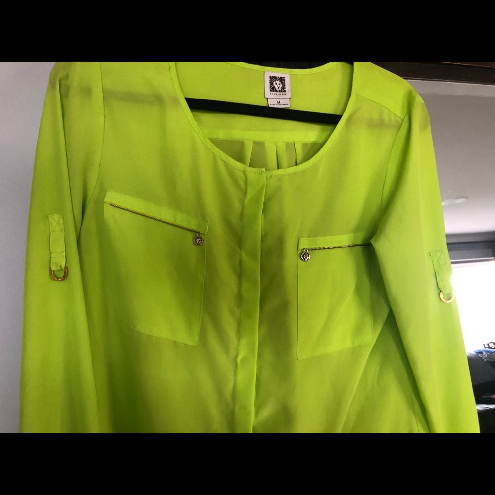 Green phosphoric shirt